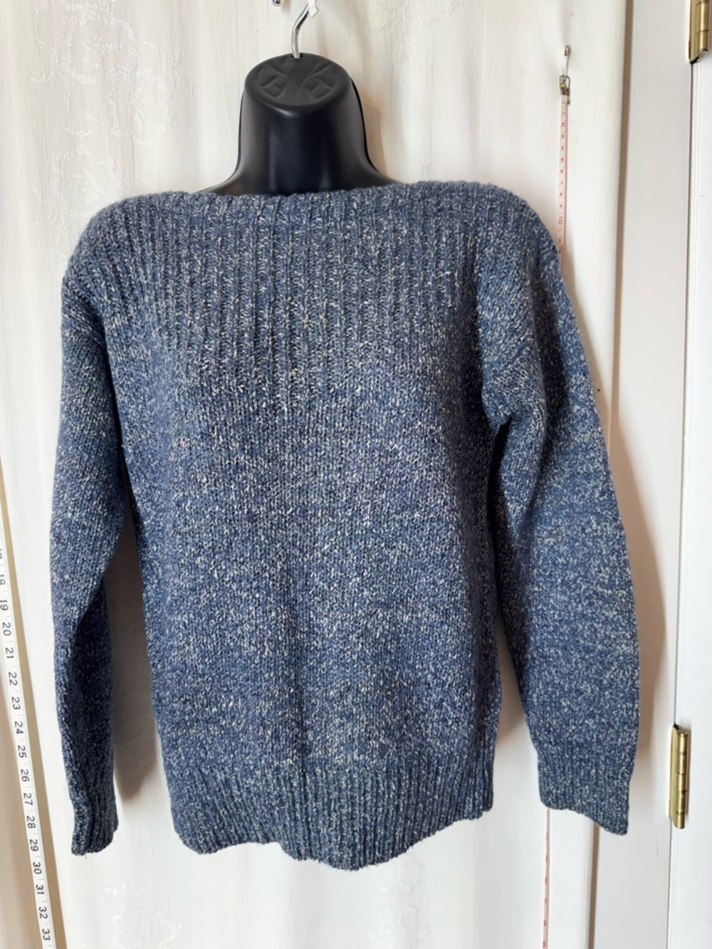 Vintage Women's Crewneck Sweater